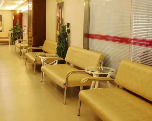 代妈启动不孕症人群志愿服务项目,疫情下的代妈：动态分级防控关注特殊人群