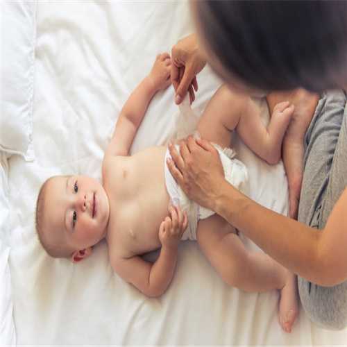 驻马店代孕是否合法:宝宝出疹子的处理方法